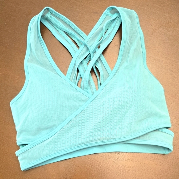 FABLETICS Turquoise Crisscross Sports Bra M - Picture 1 of 4